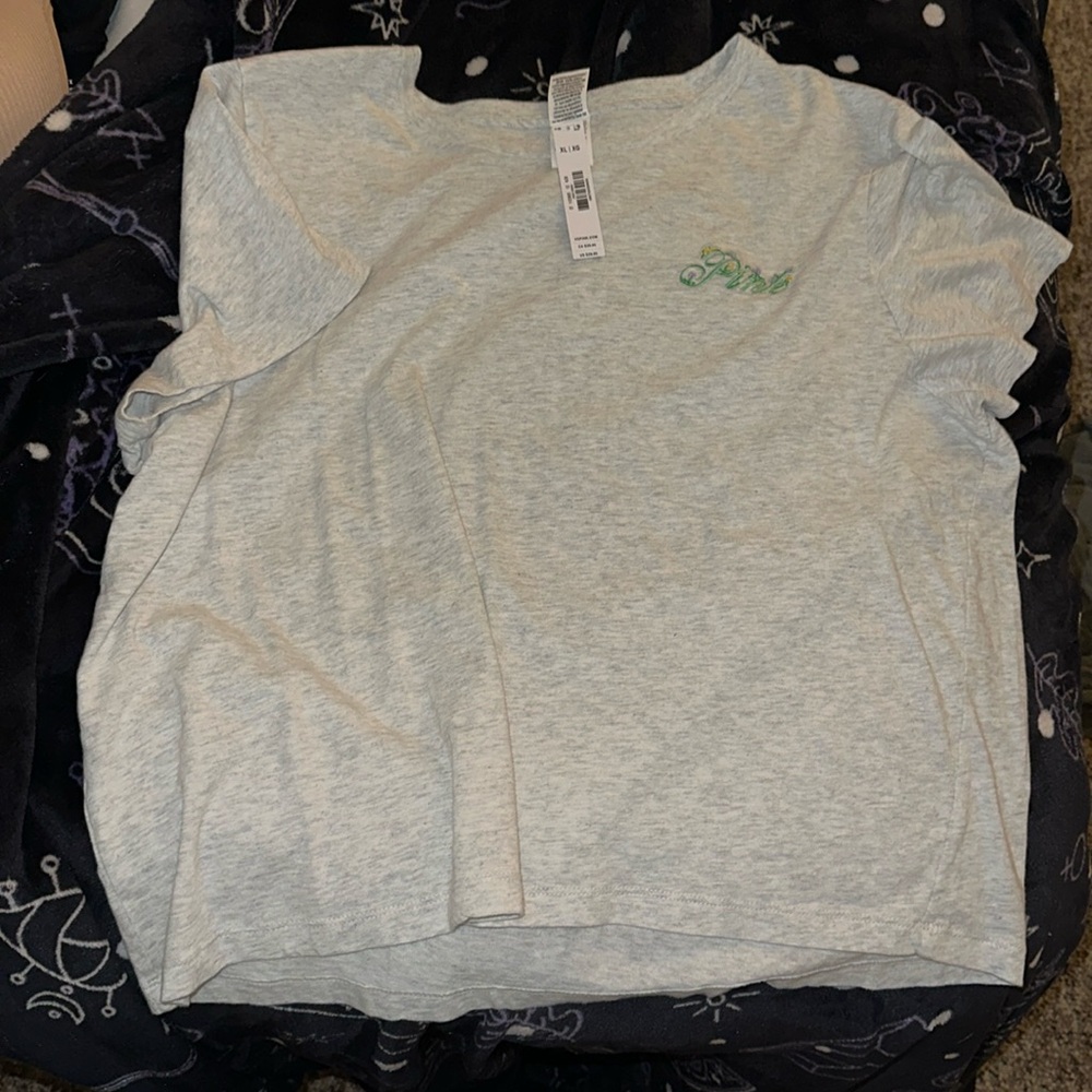 *NWT* PINK Floral T-Shirt